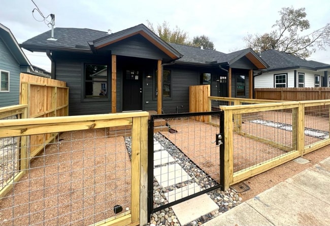 property at 407 Winnie St