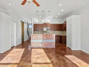 475 S Fretz Ave in Edmond, OK - Building Photo - Building Photo