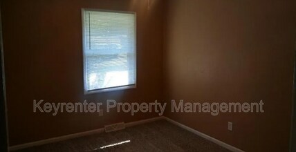 5428 Ditzler Ave in Raytown, MO - Building Photo - Building Photo