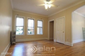 4933 N Whipple St-Unit -Apt 2N in Chicago, IL - Foto de edificio - Building Photo