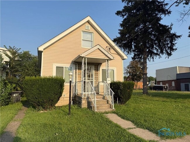 3319 Maple St in Toledo, OH - Building Photo - Building Photo