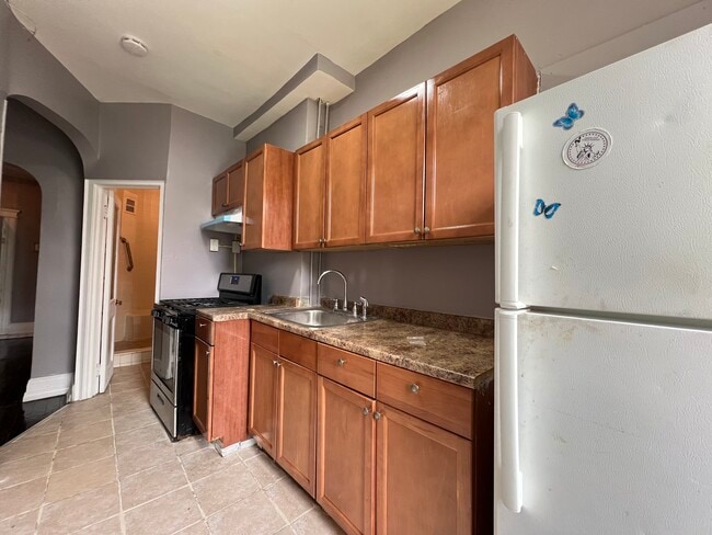 79 Roosevelt Ave, Unit 1