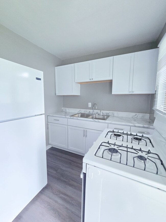 property at 627 N Main St