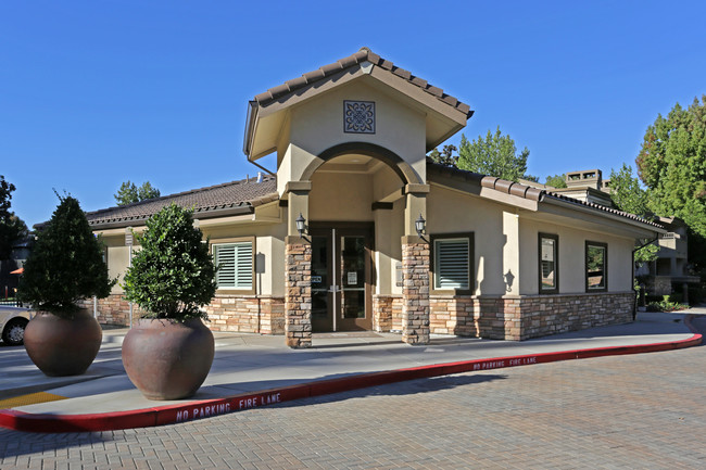 La Provence in Sacramento, CA - Building Photo - Building Photo