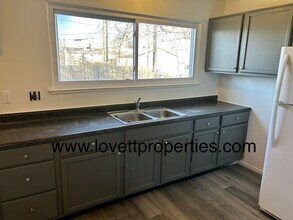 17221 New York St in Detroit, MI - Building Photo - Building Photo