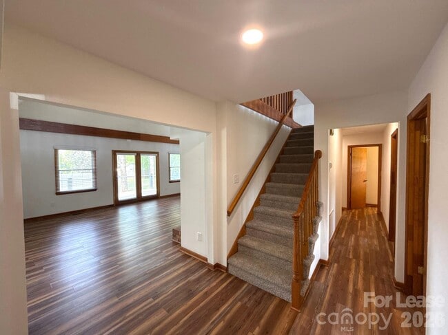 110 Aqua Dr in Mooresville, NC - Building Photo - Building Photo