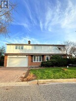 45 Henricks Rd in Markham, ON - Building Photo