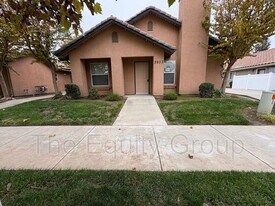 3933 W Cecil Ave in Visalia, CA - Building Photo