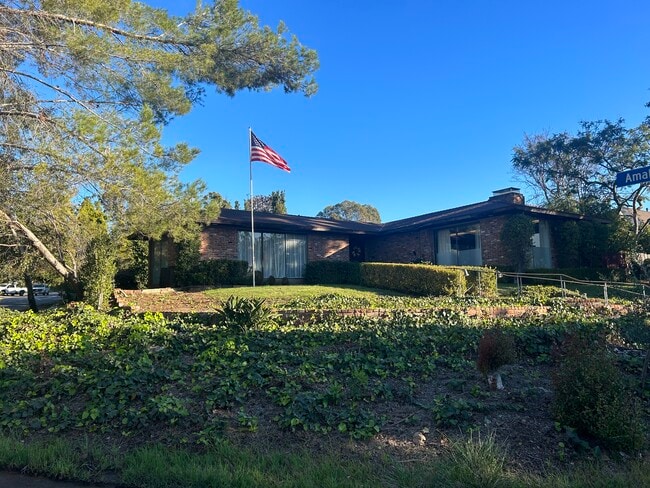 property at 809 Toulon Dr