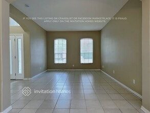 3321 Downan Point Dr in Land O Lakes, FL - Foto de edificio - Building Photo