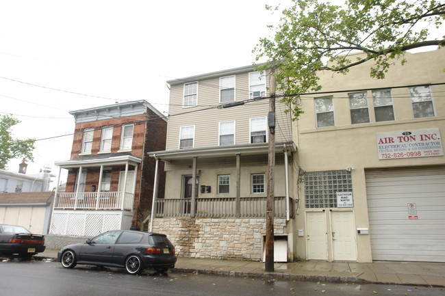 73 Washington St in Perth Amboy, NJ - Building Photo - Building Photo