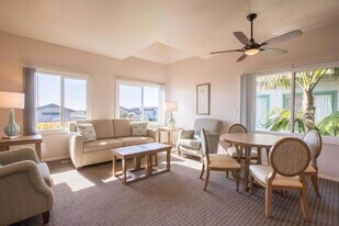 1400 Ocean Ave in Del Mar, CA - Building Photo