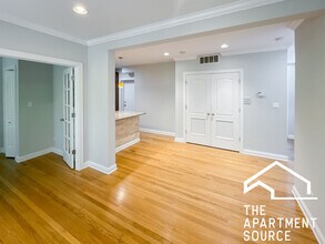 3808 N Marshfield Ave, Unit 2 in Chicago, IL - Foto de edificio - Building Photo