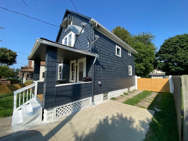 3493 W 56th St in Cleveland, OH - Building Photo - Building Photo