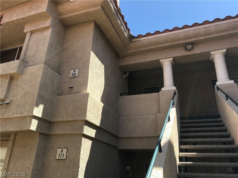 381 Manti Pl in Henderson, NV - Building Photo