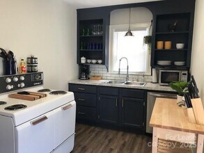 1317 Camp Greene St in Charlotte, NC - Building Photo - Building Photo