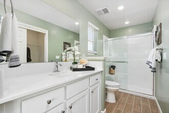 6623 E Crimson Dr in Fresno, CA - Building Photo - Building Photo