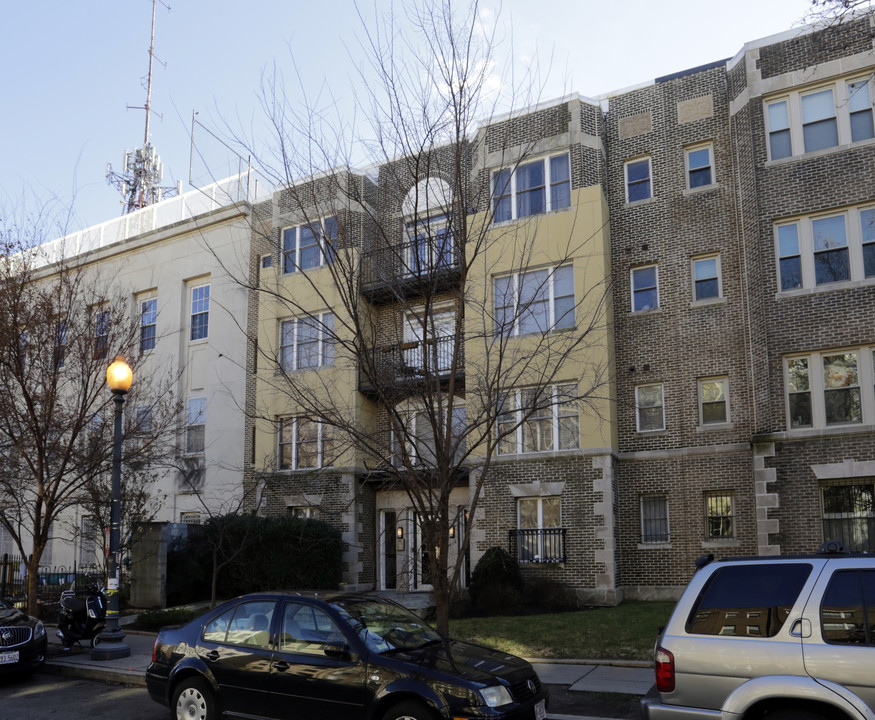 1438 Columbia Rd NW in Washington, DC - Building Photo