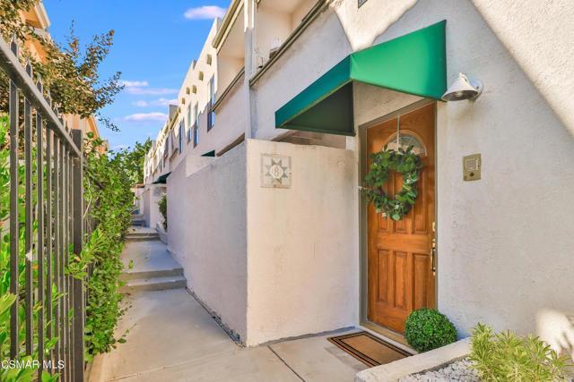 property at 5320 Colodny Dr