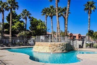 4730 E Craig Rd in Las Vegas, NV - Building Photo - Building Photo