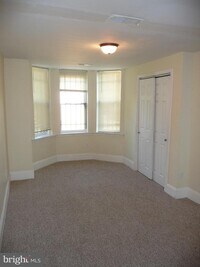 661 N 33rd St photo'