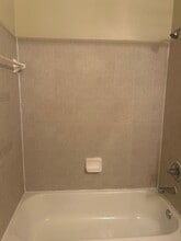 3950 Cherokee Woods Way in Knoxville, TN - Building Photo - Building Photo