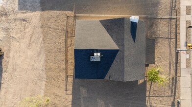 1327 W Speedway Blvd in Tucson, AZ - Foto de edificio - Building Photo