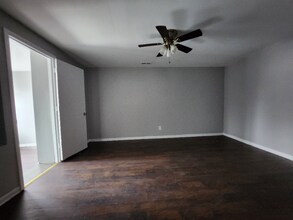 8137 S Evans Ave in Chicago, IL - Foto de edificio - Building Photo