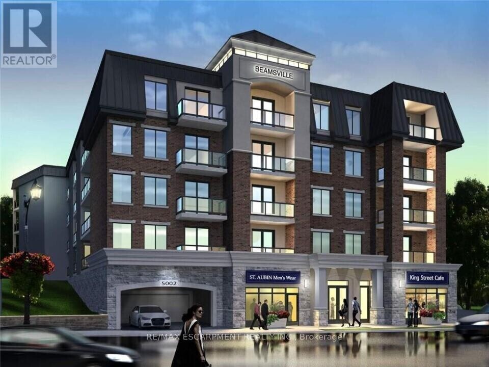 5002 King St in Lincoln, ON - Building Photo
