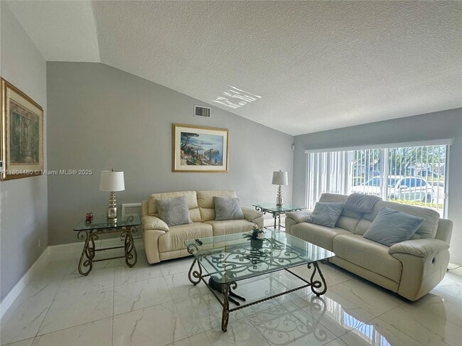 515 NW 106th Ave in Plantation, FL - Building Photo - Building Photo