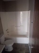 2725 Yorktown Ave in Albany, GA - Building Photo - Building Photo