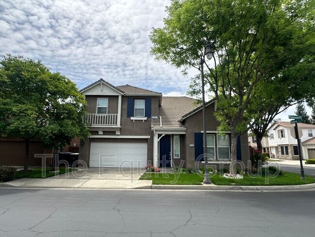 property at 5115 W Pianosa Ave