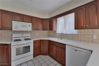 4185 Adeer Dr in Canfield, OH - Building Photo - Building Photo