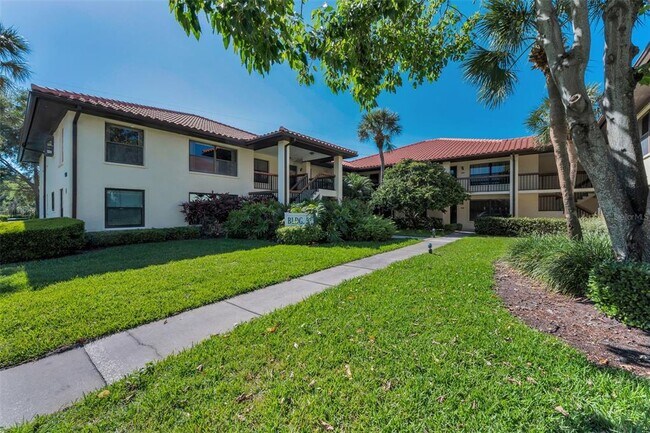502 Hammock Pine Blvd in Clearwater, FL - Building Photo - Building Photo