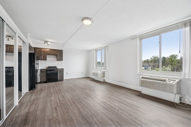 Academia Suites in Philadelphia, PA - Building Photo - Building Photo