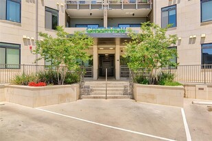 3600 S Lamar Blvd in Austin, TX - Building Photo - Building Photo