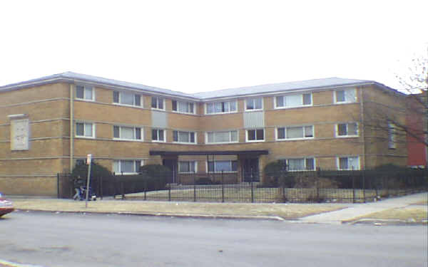 8101 S Maryland Ave in Chicago, IL - Building Photo