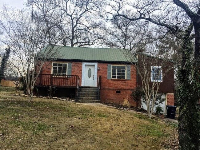 property at 413 Broughton St