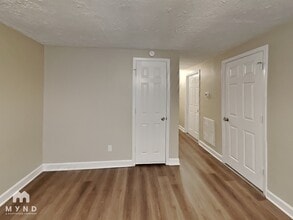 809 Brian Ln in Forest Park, GA - Building Photo - Building Photo