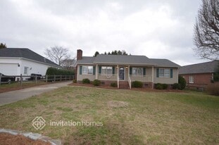 3650 Farm Lake Dr SW in Concord, NC - Building Photo