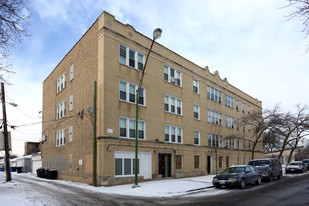 7224 N Rockwell St Apartments