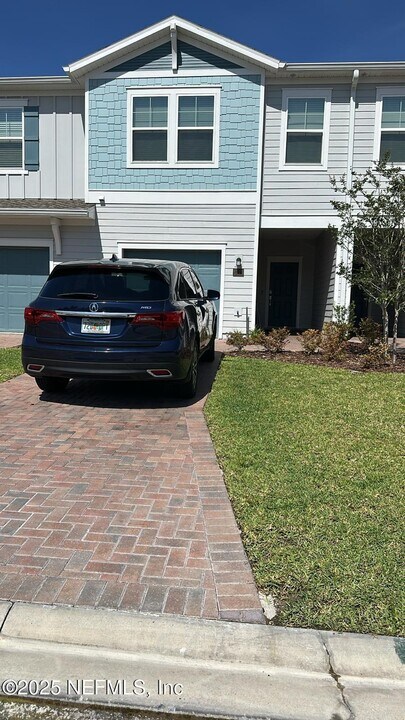 27 Bramble Ct in St. Augustine, FL - Building Photo