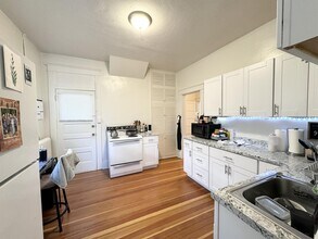 145 W 200 S St in Springville, UT - Building Photo - Building Photo