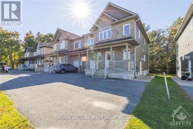 1174 RUSSELL Rd in Russell, ON - Building Photo - Building Photo