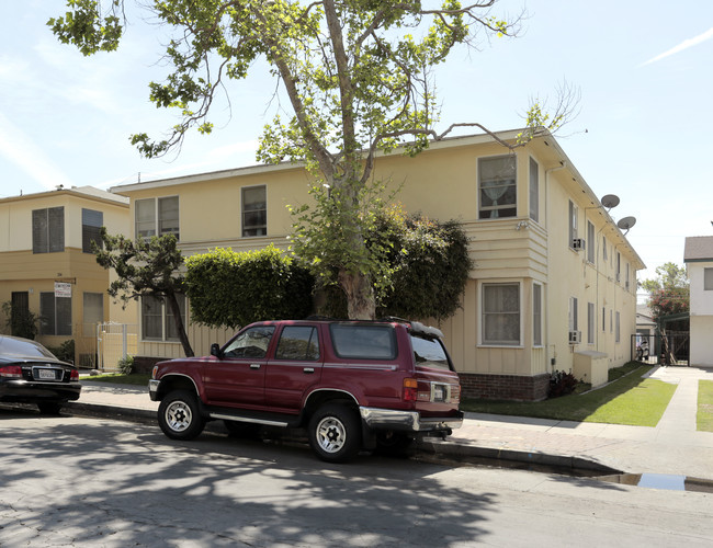 244 E Vernon St in Long Beach, CA - Building Photo - Building Photo