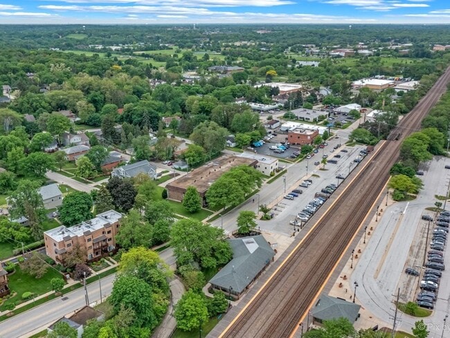 4909 Spencer Ave in Lisle, IL - Foto de edificio - Building Photo