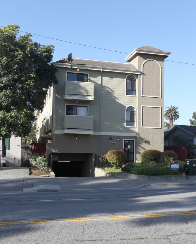 1453 El Camino Real in Burlingame, CA - Building Photo - Building Photo