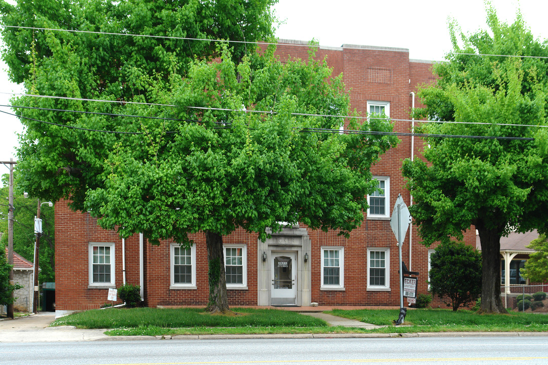 Ecker Apartments in High Point, NC - Building Photo