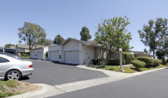 5617 Lake Murray Blvd in La Mesa, CA - Building Photo - Building Photo