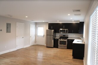28 N Taylor Ave in Norwalk, CT - Foto de edificio - Building Photo